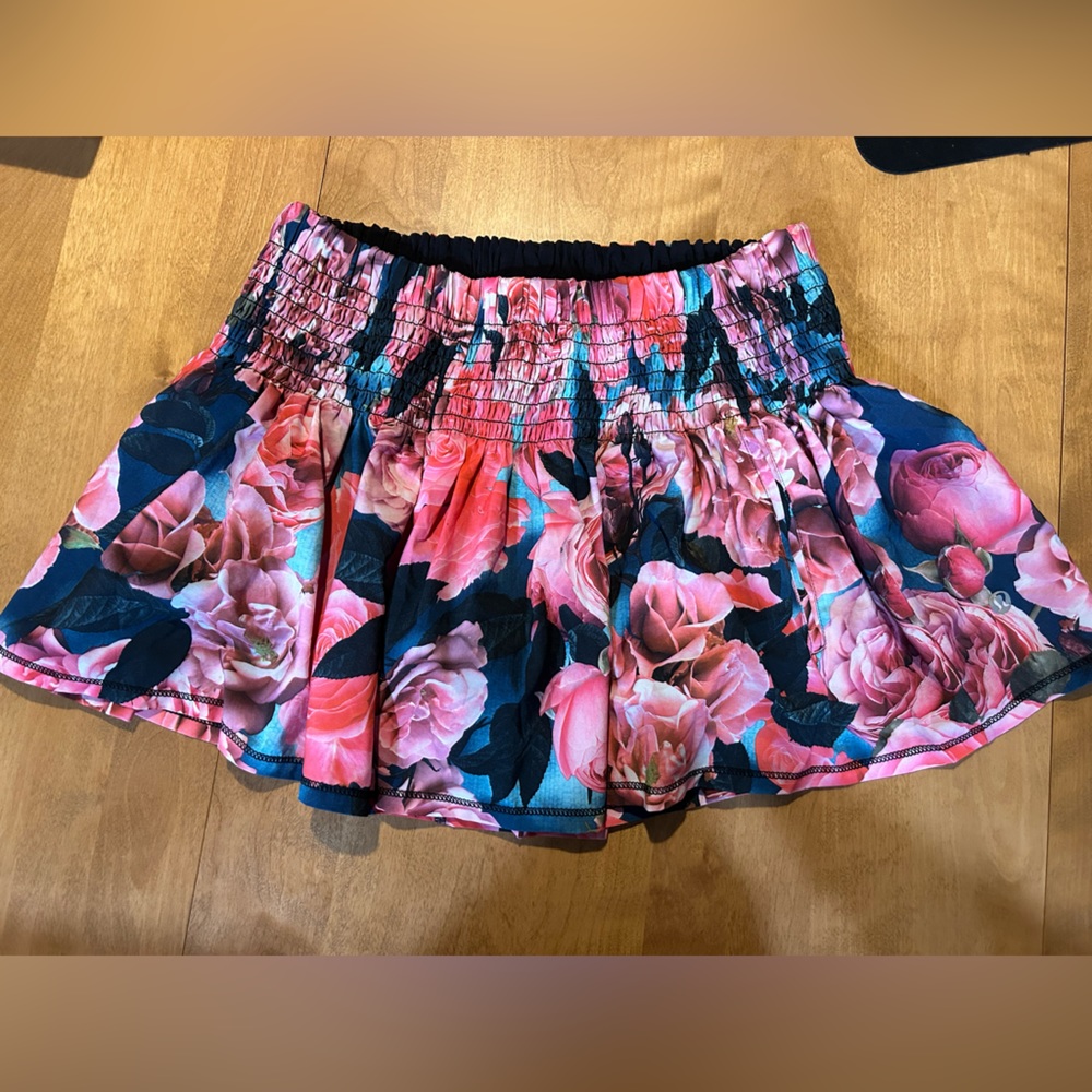 Lululemon Secret Garden Rose
Skort skirt